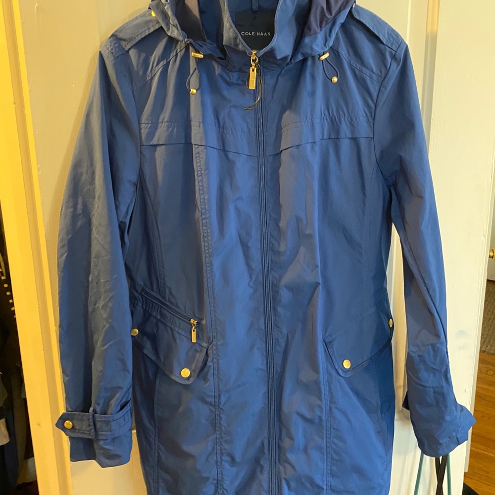 Cole Haan woman’s raincoat, blue, worn twice. XL